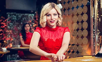 Đội ngũ chăm sóc khách hàng chuyên nghiệp 24/7